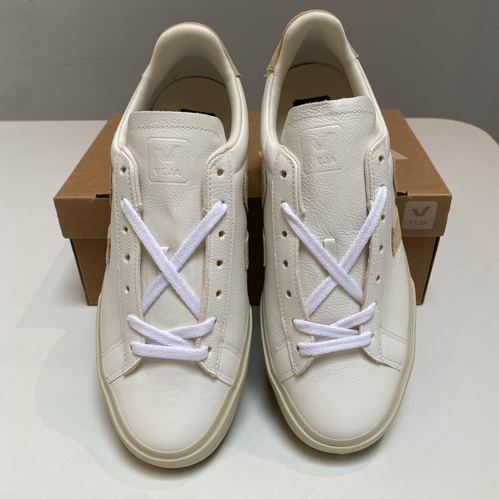 Veja Campo Leather Sneaker in White/Almond sz 41EU/10US New in Box - Picture 6 of 8